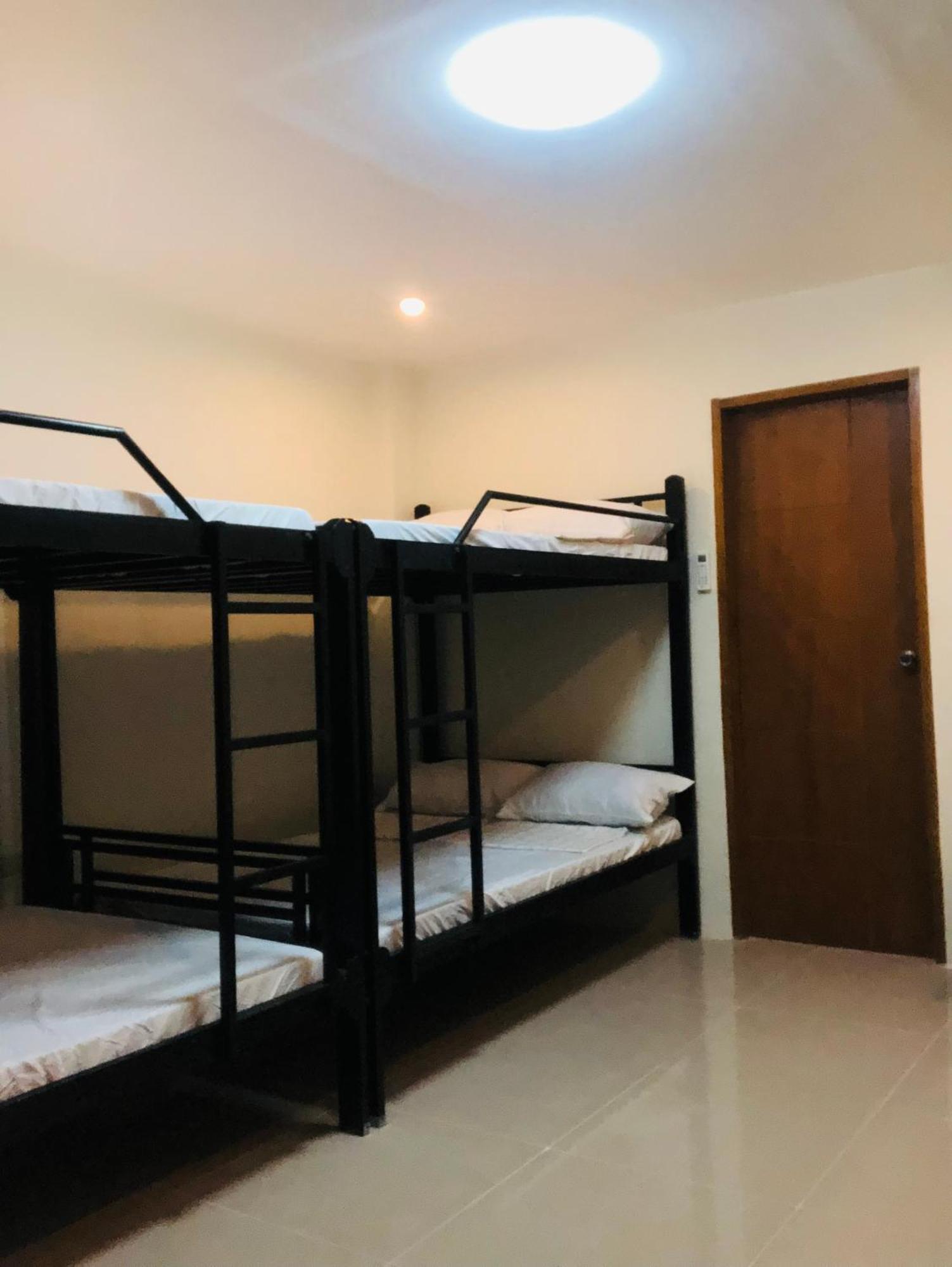 Richville Little Boracay Guest House Calatagan Eksteriør billede