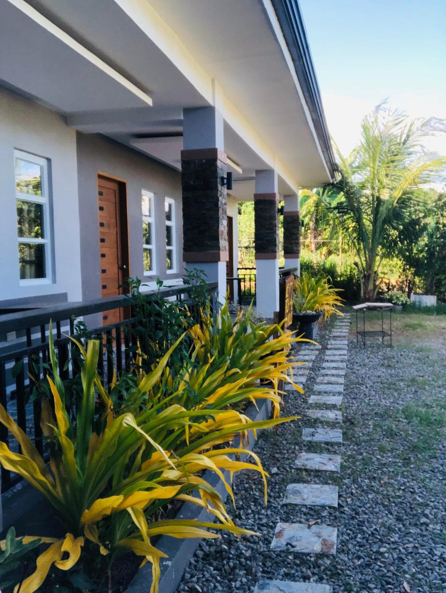 Richville Little Boracay Guest House Calatagan Eksteriør billede