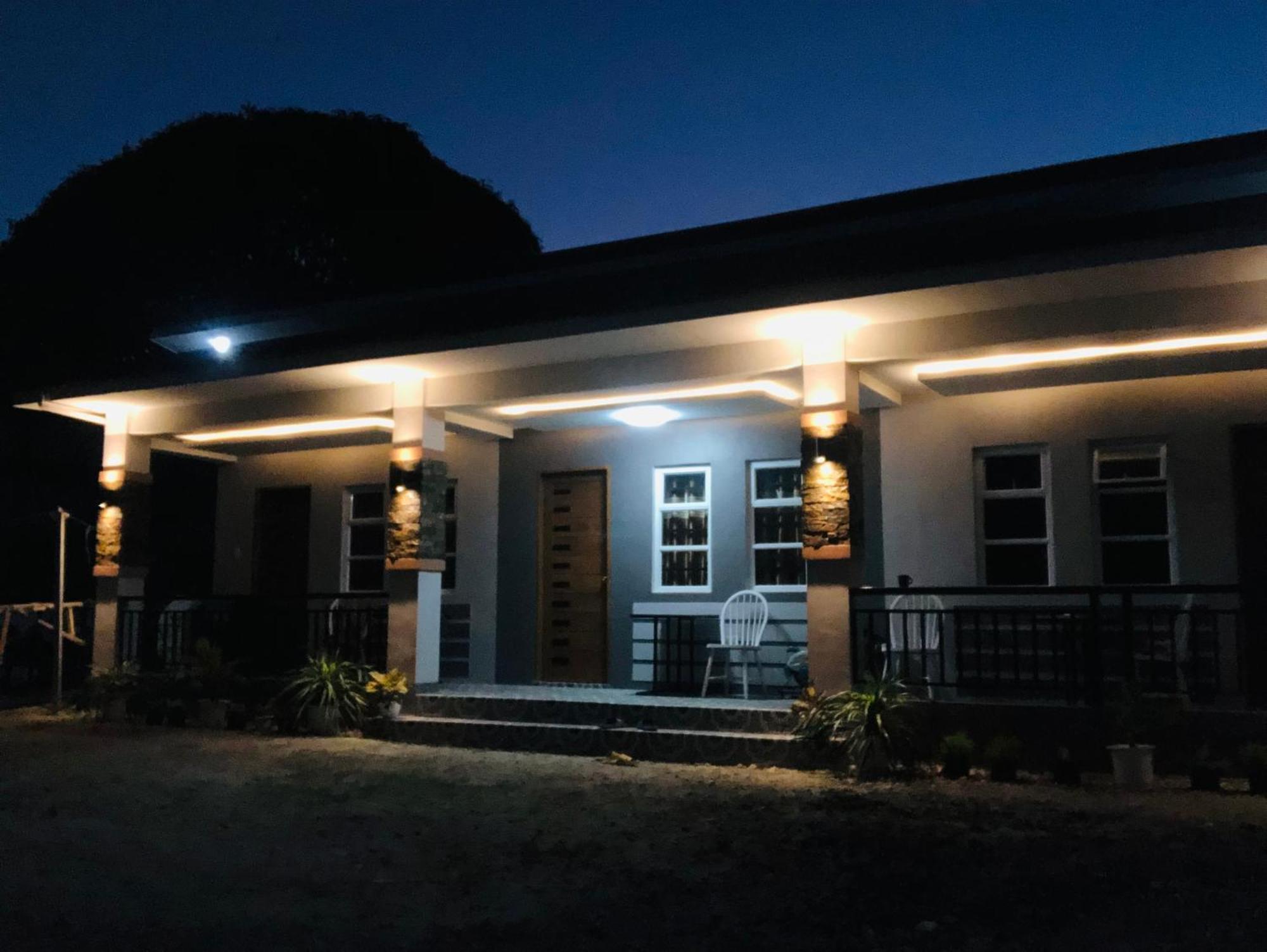Richville Little Boracay Guest House Calatagan Eksteriør billede